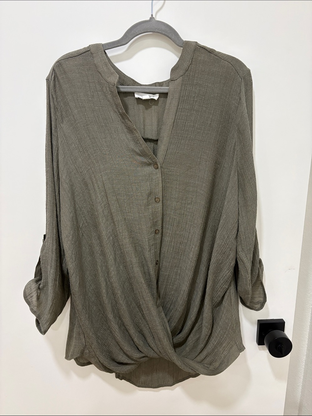 EE:some Olive Green Draped Button-Front Women's Top -large